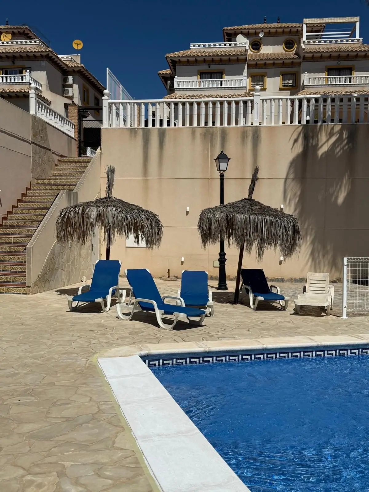 Gerenoveerde quadvilla met zeezicht in Orihuela Costa, foto 6 van 32