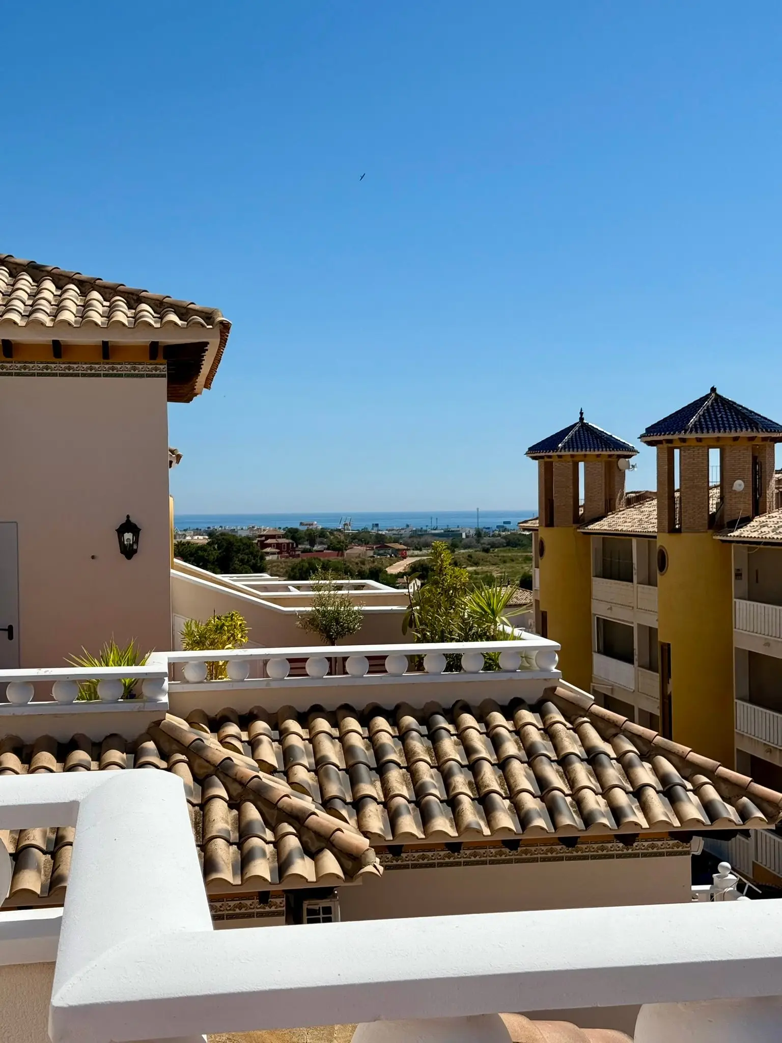 Gerenoveerde quadvilla met zeezicht in Orihuela Costa, foto 27 van 32